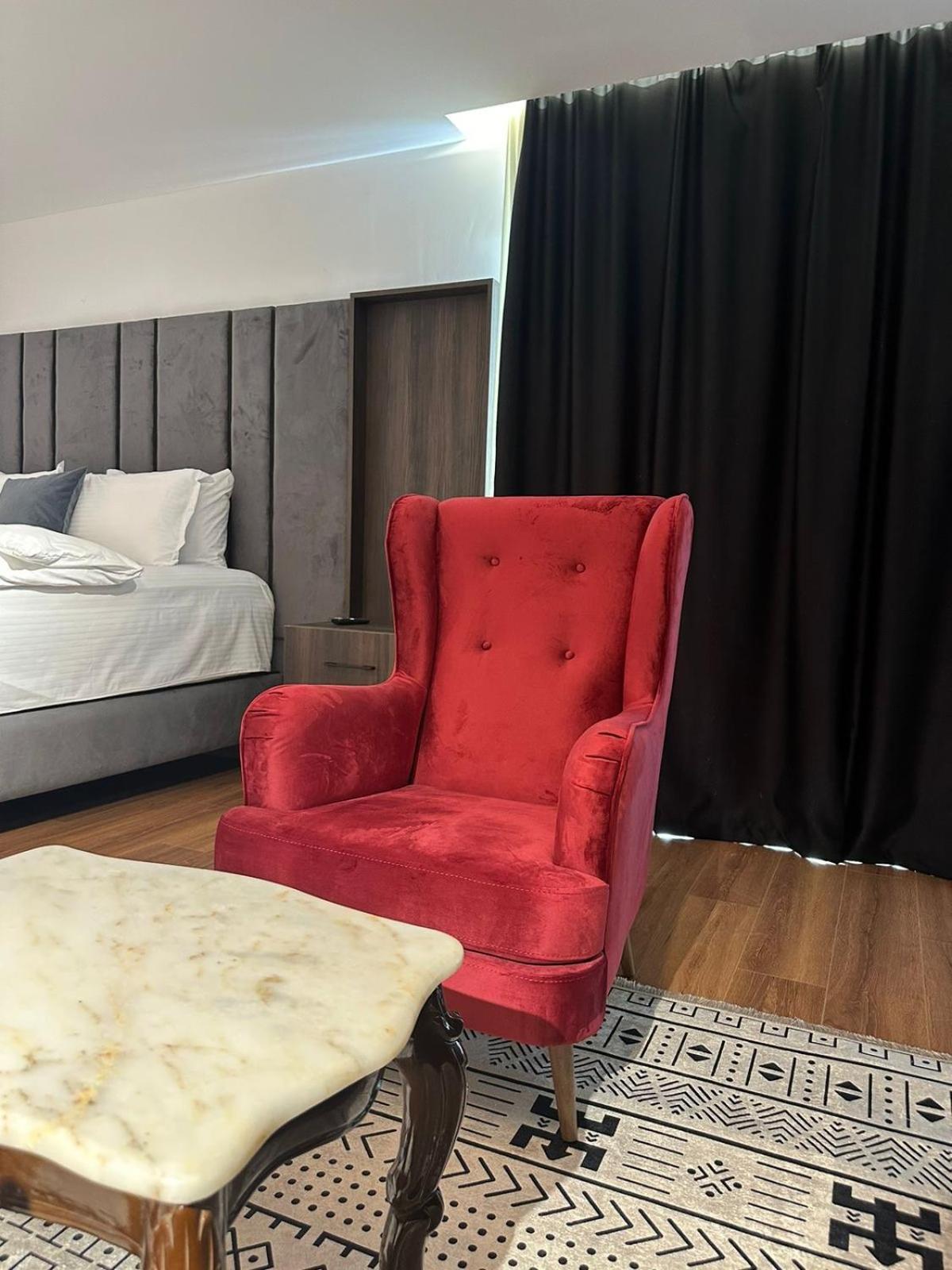 Hotel Europa Prishtina 프리슈티나 외부 사진