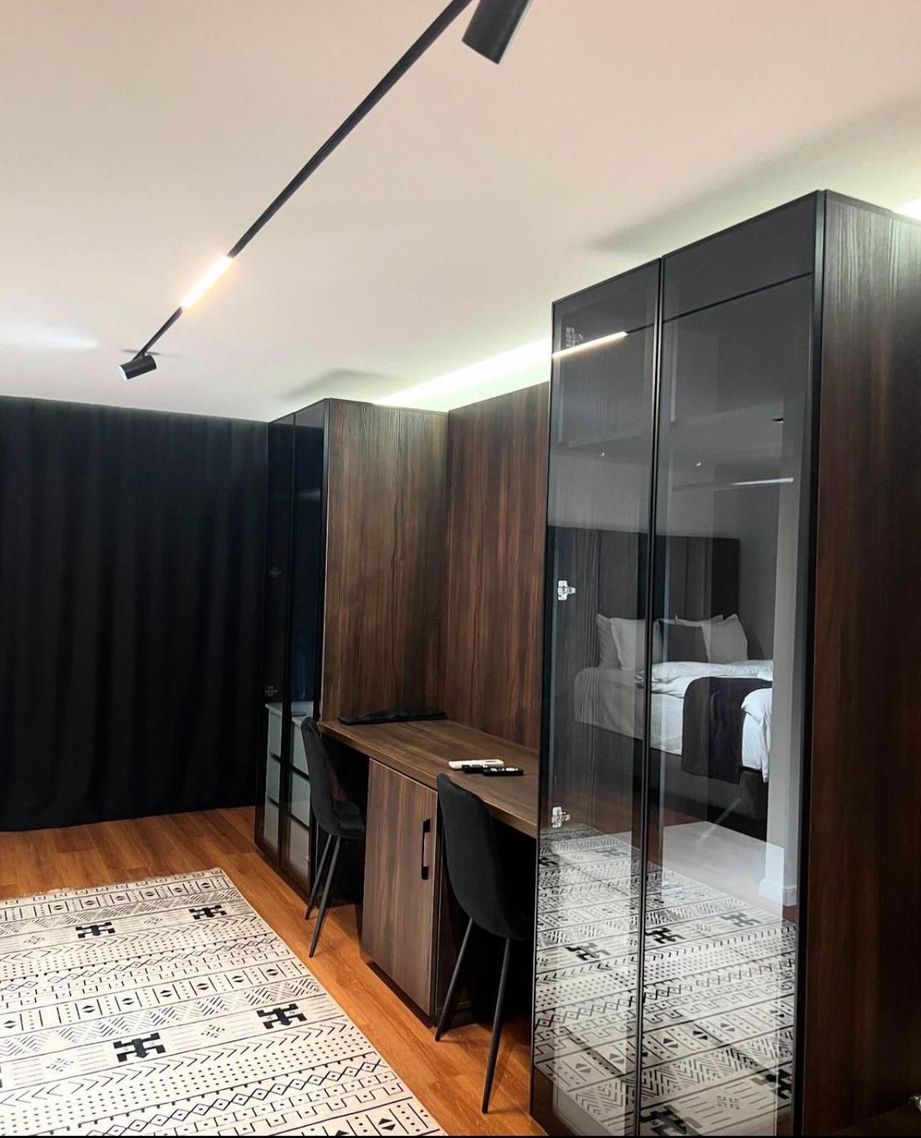 Hotel Europa Prishtina 프리슈티나 외부 사진